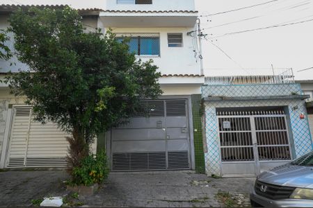 Casa para alugar com 90m², 1 quarto e 1 vaga Casa para alugar com 90m², 1 quarto e 1 vagaFachada
