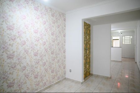 Sala de casa para alugar com 2 quartos, 90m² em Parque Fongaro, São Paulo