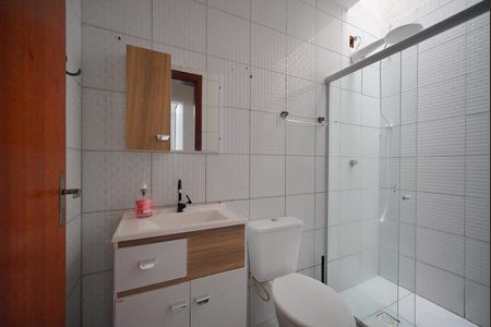 Casa para alugar com 51m², 2 quartos e 2 vagasBanheiro