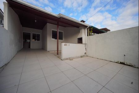 Casa para alugar com 51m², 2 quartos e 2 vagasGaragem