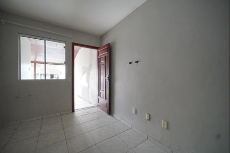 Casa para alugar com 51m², 2 quartos e 2 vagasSala