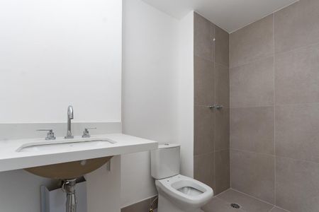 Apartamento à venda com 61m², 2 quartos e 1 vaga Apartamento à venda com 61m², 2 quartos e 1 vagaBanheiro do quarto 2 Suíte