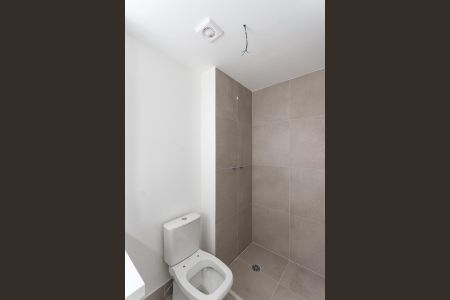 Apartamento à venda com 61m², 2 quartos e 1 vaga Apartamento à venda com 61m², 2 quartos e 1 vagaBanheiro do quarto 2 Suíte