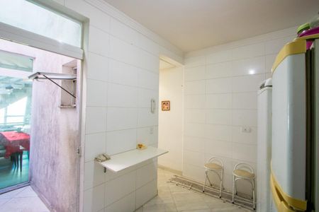 Casa à venda com 140m², 3 quartos e 2 vagas Casa à venda com 140m², 3 quartos e 2 vagasCozinha