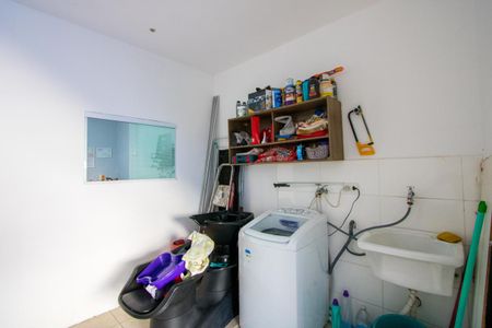 Casa à venda com 140m², 3 quartos e 2 vagas Casa à venda com 140m², 3 quartos e 2 vagasÁrea de serviço/Garagem