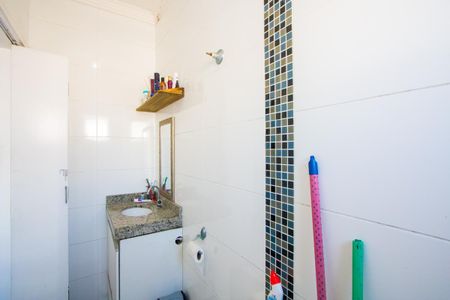 Casa à venda com 140m², 3 quartos e 2 vagas Casa à venda com 140m², 3 quartos e 2 vagasBanheiro do quarto 1