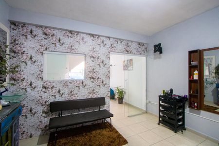 Casa à venda com 140m², 3 quartos e 2 vagas Casa à venda com 140m², 3 quartos e 2 vagasSalão