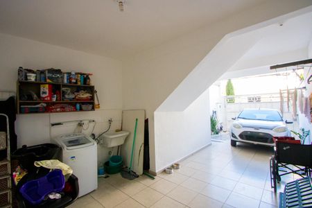 Casa à venda com 140m², 3 quartos e 2 vagas Casa à venda com 140m², 3 quartos e 2 vagasÁrea de serviço/Garagem