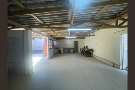 Casa para alugar com 120m², 2 quartos e 1 vaga