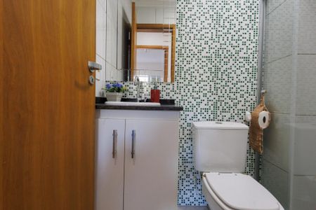Banheiro Corredor de apartamento para alugar com 3 quartos, 75m² em Parque Senhor do Bonfim, Taubaté
