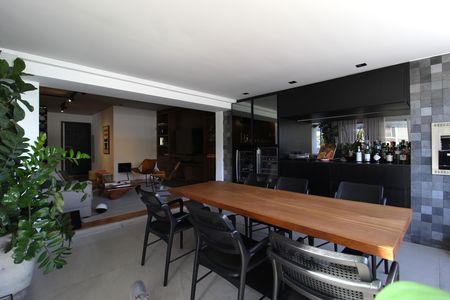 Apartamento à venda com 142m², 1 quarto e 1 vagaSala