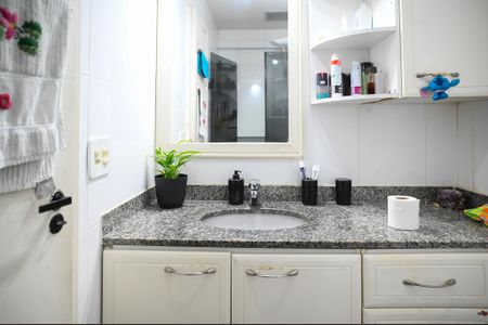 Apartamento para alugar com 75m², 3 quartos e 1 vaga Apartamento para alugar com 75m², 3 quartos e 1 vagaBanheiro