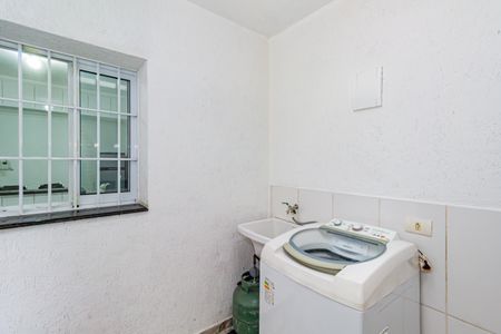Casa para alugar com 180m², 2 quartos e 1 vaga Casa para alugar com 180m², 2 quartos e 1 vagaÁrea de Serviço