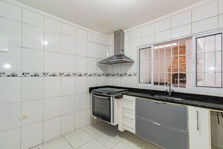 Casa para alugar com 180m², 2 quartos e 1 vaga Casa para alugar com 180m², 2 quartos e 1 vagaCozinha