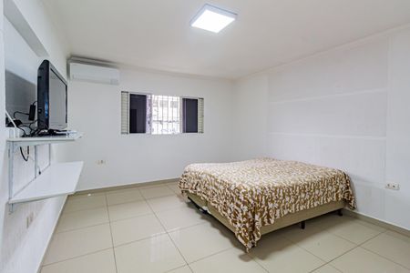 Casa para alugar com 180m², 2 quartos e 1 vaga Casa para alugar com 180m², 2 quartos e 1 vagaSuíte 1