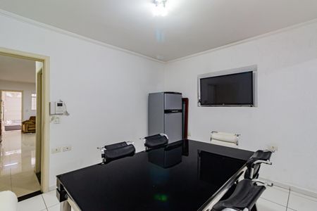 Casa para alugar com 180m², 2 quartos e 1 vaga Casa para alugar com 180m², 2 quartos e 1 vagaSala de Jantar