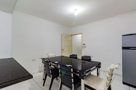 Casa para alugar com 180m², 2 quartos e 1 vaga Casa para alugar com 180m², 2 quartos e 1 vagaSala de Jantar