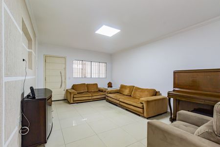 Casa para alugar com 180m², 2 quartos e 1 vaga Casa para alugar com 180m², 2 quartos e 1 vagaSala