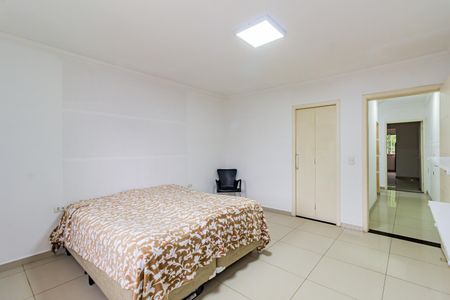 Casa para alugar com 180m², 2 quartos e 1 vaga Casa para alugar com 180m², 2 quartos e 1 vagaSuíte 1