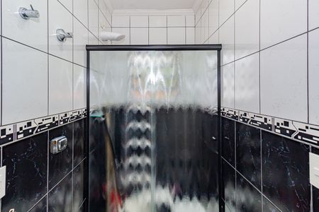 Casa para alugar com 180m², 2 quartos e 1 vaga Casa para alugar com 180m², 2 quartos e 1 vagaBanheiro da Suíte 2