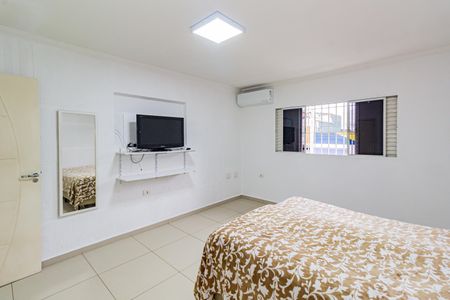 Casa para alugar com 180m², 2 quartos e 1 vaga Casa para alugar com 180m², 2 quartos e 1 vagaSuíte 1