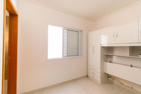 Casa à venda com 71m², 3 quartos e 2 vagasSuíte