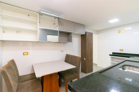Casa à venda com 71m², 3 quartos e 2 vagasCozinha