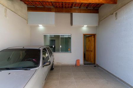 Casa à venda com 71m², 3 quartos e 2 vagasGaragem