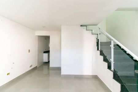 Sala de casa à venda com 3 quartos, 71m² em Parque Residencial Oratorio, São Paulo