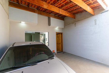 Casa à venda com 71m², 3 quartos e 2 vagasGaragem