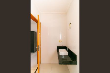 Casa à venda com 71m², 3 quartos e 2 vagasBanheiro da Suíte