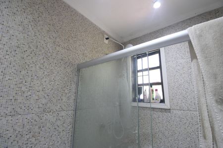 Banheiro da suíte 1 de casa de condomínio para alugar com 2 quartos, 90m² em Freguesia (jacarepaguá), Rio de Janeiro