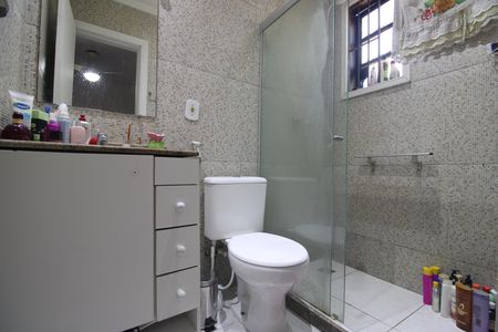 Banheiro da suíte 1 de casa de condomínio para alugar com 2 quartos, 90m² em Freguesia (jacarepaguá), Rio de Janeiro