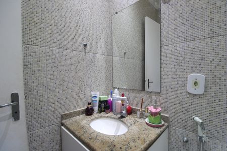 Casa de condomínio para alugar com 90m², 2 quartos e 1 vagaBanheiro da suíte 1