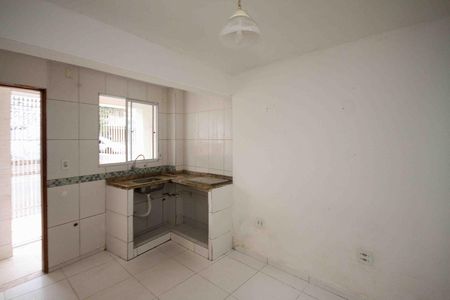 Casa para alugar com 1 quarto, 40m² em Parque Santa Madalena, São Paulo