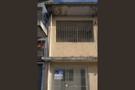 Casa para alugar com 40m², 1 quarto e sem vaga Casa para alugar com 40m², 1 quarto e sem vagaFachada