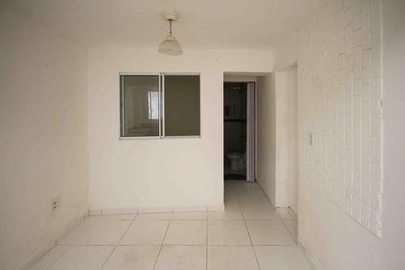 Sala/Cozinha de casa para alugar com 1 quarto, 40m² em Parque Santa Madalena, São Paulo