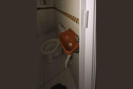Casa para alugar com 40m², 1 quarto e sem vaga Casa para alugar com 40m², 1 quarto e sem vagaBanheiro
