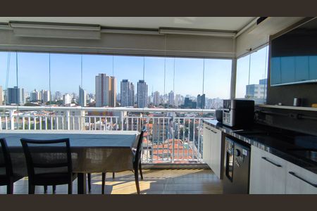 Apartamento à venda com 68m², 2 quartos e 2 vagasVaranda