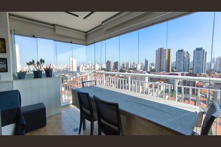 Apartamento à venda com 68m², 2 quartos e 2 vagasVaranda