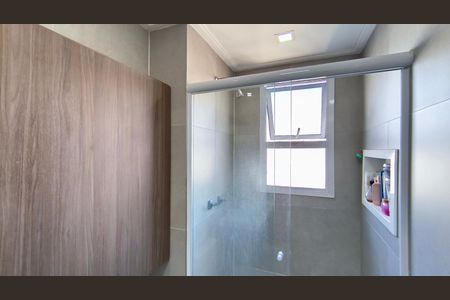 Apartamento à venda com 68m², 2 quartos e 2 vagasBanheiro da Suíte