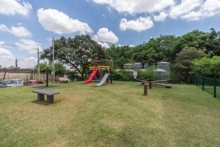 Apartamento para alugar com 45m², 2 quartos e 1 vaga Apartamento para alugar com 45m², 2 quartos e 1 vagaÁrea comum - Playground