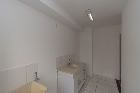 Apartamento para alugar com 45m², 2 quartos e 1 vaga Apartamento para alugar com 45m², 2 quartos e 1 vagaCozinha e Área de Serviço