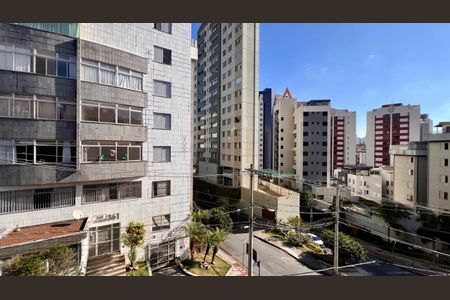 Apartamento à venda com 4 quartos, 153m² em Grajaú, Belo Horizonte