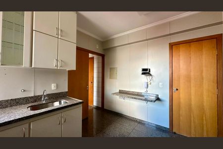 Apartamento à venda com 110m², 3 quartos e 2 vagas Apartamento à venda com 110m², 3 quartos e 2 vagasCozinha