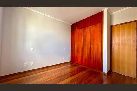 Apartamento à venda com 110m², 3 quartos e 2 vagas Apartamento à venda com 110m², 3 quartos e 2 vagasQuarto
