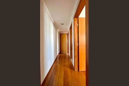 Apartamento à venda com 110m², 3 quartos e 2 vagas Apartamento à venda com 110m², 3 quartos e 2 vagasCorredor