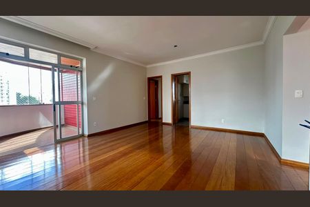 Sala  de apartamento à venda com 3 quartos, 110m² em Palmares, Belo Horizonte