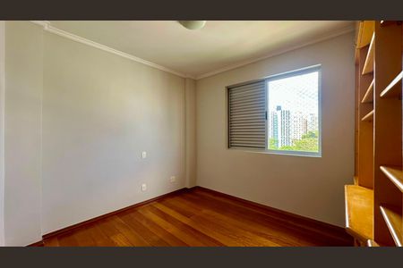Apartamento à venda com 110m², 3 quartos e 2 vagas Apartamento à venda com 110m², 3 quartos e 2 vagasQuarto