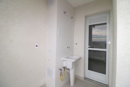 Apartamento à venda com 59m², 2 quartos e 1 vagaSala / Cozinha - Varanda